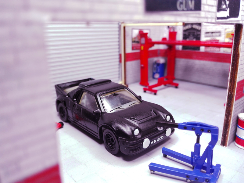 Illustration for article titled A very bad attempt of making a custom RS200